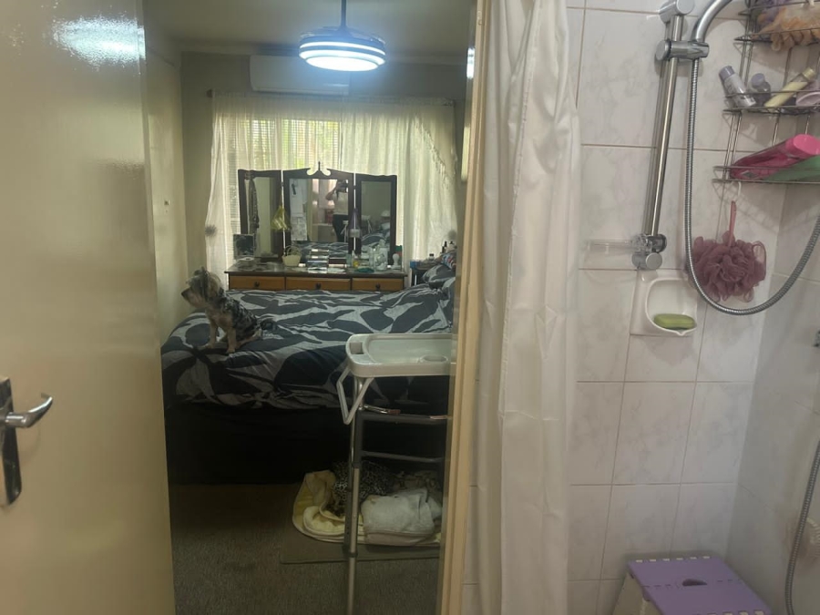 3 Bedroom Property for Sale in Safari Gardens North West
